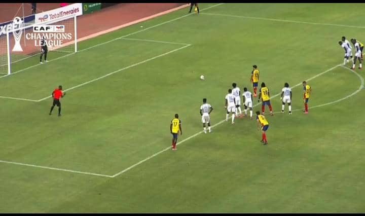 Compétitions africaines : Le Stade Malien garde le cap, premier point pour le Djoliba